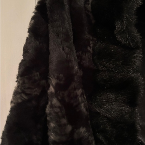 Faux Fur Stole for Winter!! - Picture 8 of 9
